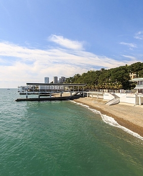 Санатории Адлера на берегу моря с собственным пляжем