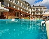 Отель Атлантик в Феодосии, вид снаружи Отель Атлантик (Феодосия)