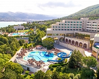 Отель Надежда Морской Рай в Геленджике, вид снаружи Отель Надежда Морской Рай (Геленджик)