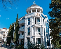 Отель Усадьба Приморский парк (Алушта)