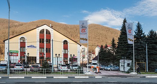 Отель Ивмонтан Эсто-Садок - официальный сайт