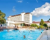 Санаторий Красная Талка в Геленджике, вид снаружи Санаторий Красная Талка (Геленджик)