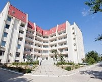 Санаторий Орленок в Евпатории, вид снаружи Санаторий Орленок (Евпатория)