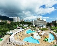 Отель Alean Family Biarritz в Геленджике, вид снаружи Отель Alean Family Biarritz (Геленджик)