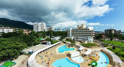 Отель Alean Family Biarritz Геленджик - официальный сайт