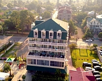 Отель National в Кобулети, вид снаружи Отель National (Кобулети)