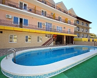 Отель Лев в Сукко, вид снаружи Отель Лев (Сукко)