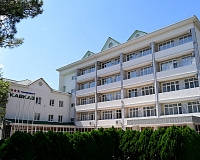 Отель Кавказ в Геленджике, вид снаружи Отель Кавказ (Геленджик)