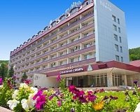 Санаторий Сибирь в Белокурихе, вид снаружи Санаторий Сибирь (Белокуриха)