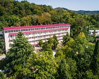 Санаторий Магадан в Сочи, вид снаружи Санаторий Магадан (Сочи)