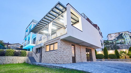 Отель Вилла на Орбитовской Адлер - официальный сайт