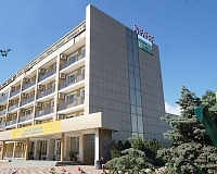 Отель Украина-1 в Феодосии, вид снаружи Отель Украина-1 (Феодосия)