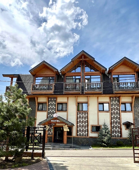 Отель «Wood House» Эсто-Садок (Красная Поляна)