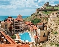 Отель Soldaya Grand Hotel & Resort 4* в Судаке, вид снаружи Отель Soldaya Grand Hotel & Resort 4* (Судак)
