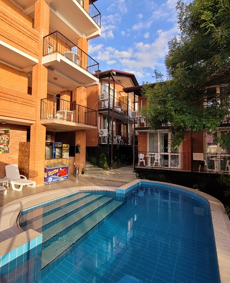 Гостевой дом «Ирбис» Лоо