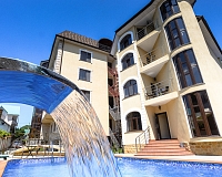 Отель Колизей в Дагомысе, вид снаружи Отель Колизей (Дагомыс)