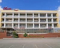 Отель Кристи в Евпатории, вид снаружи Отель Кристи (Евпатория)