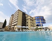 Отель Атола (Лоо)