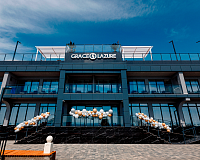 Отель Грейс Лазурь в Адлере, вид снаружи Отель Грейс Лазурь (Адлер)